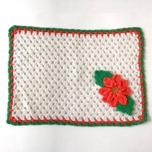 Vintage Christmas Crochet Placemat 3D Poinsettia Handmade White Red Green Yarn